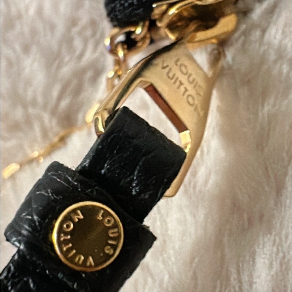 Authentic Louis Vuitton Monogram Empreinte Key Pouch✨ - Picture 4 of 9
